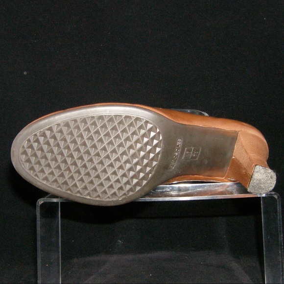 Aerosoles Vacant Cot brown leather heels 9.5B - Picture 3 of 8